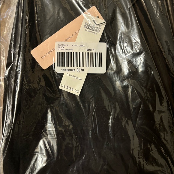 Chico’s Slim Fit Slack - Picture 6 of 6